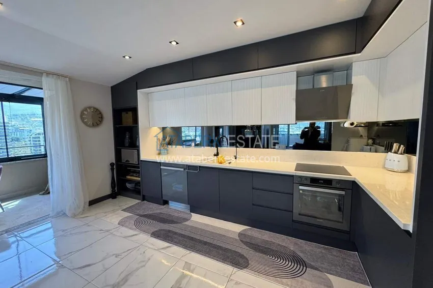 Kupuj  Panoramiczny dwupoziomowy penthouse z oryginalnym wnętrzem w centrum Mahmutlar, sobotni rynek 14 