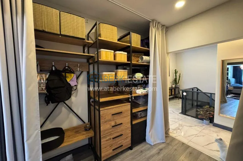 Kupuj  Panoramiczny dwupoziomowy penthouse z oryginalnym wnętrzem w centrum Mahmutlar, sobotni rynek 18 