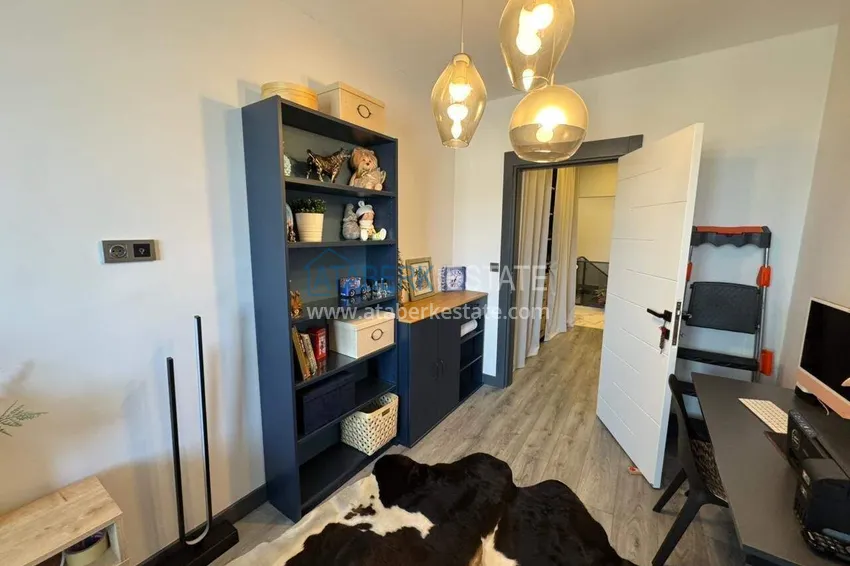 Kupuj  Panoramiczny dwupoziomowy penthouse z oryginalnym wnętrzem w centrum Mahmutlar, sobotni rynek 22 