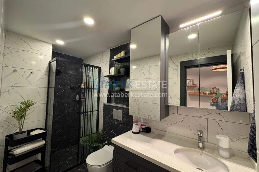 Kupuj  Panoramiczny dwupoziomowy penthouse z oryginalnym wnętrzem w centrum Mahmutlar, sobotni rynek 24 