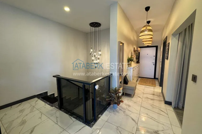 Kupuj  Panoramiczny dwupoziomowy penthouse z oryginalnym wnętrzem w centrum Mahmutlar, sobotni rynek 2 