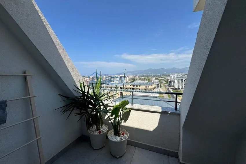 Kupuj  Panoramiczny dwupoziomowy penthouse z oryginalnym wnętrzem w centrum Mahmutlar, sobotni rynek 26 