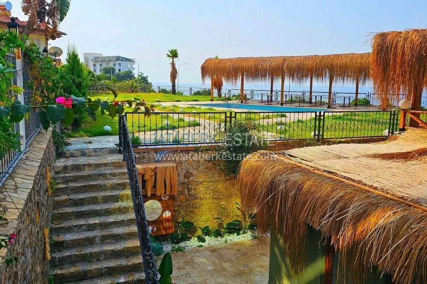 Dwupoziomowy penthouse 3+1 w Kargicak - pierwsza linia, prywatna plaża, raty 15-miesięczne 25 