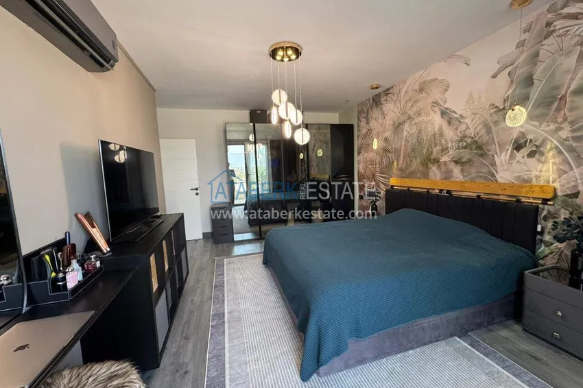 Kupuj  Panoramiczny dwupoziomowy penthouse z oryginalnym wnętrzem w centrum Mahmutlar, sobotni rynek 30 