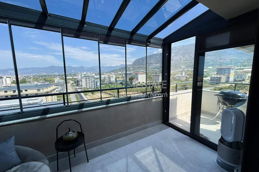Kupuj  Panoramiczny dwupoziomowy penthouse z oryginalnym wnętrzem w centrum Mahmutlar, sobotni rynek 33 