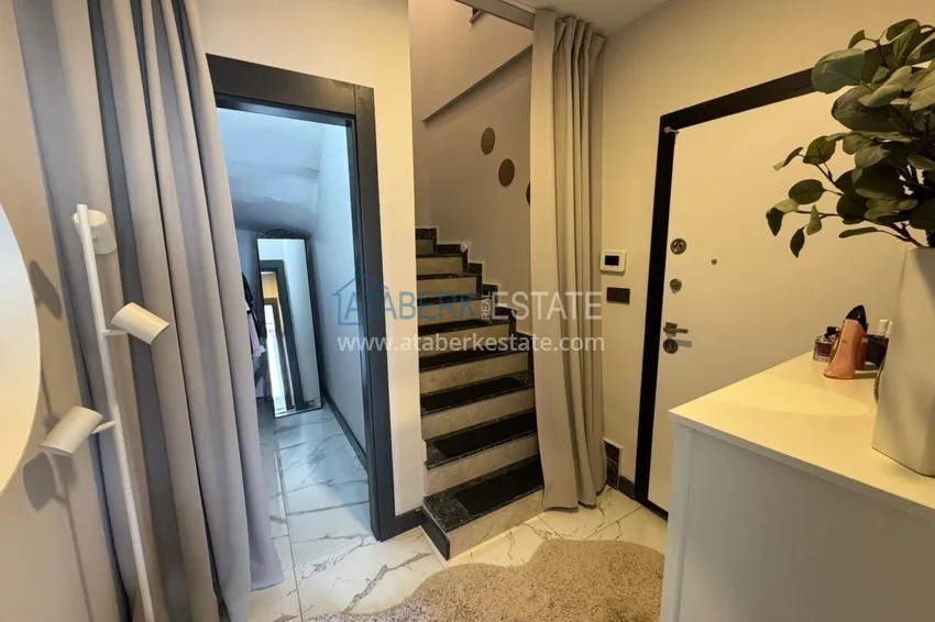 Kupuj  Panoramiczny dwupoziomowy penthouse z oryginalnym wnętrzem w centrum Mahmutlar, sobotni rynek 35 