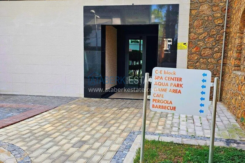 Dwupoziomowy penthouse 3+1 w Kargicak - pierwsza linia, prywatna plaża, raty 15-miesięczne 32 