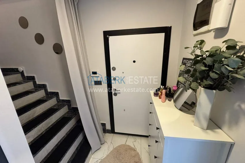 Kupuj  Panoramiczny dwupoziomowy penthouse z oryginalnym wnętrzem w centrum Mahmutlar, sobotni rynek 37 