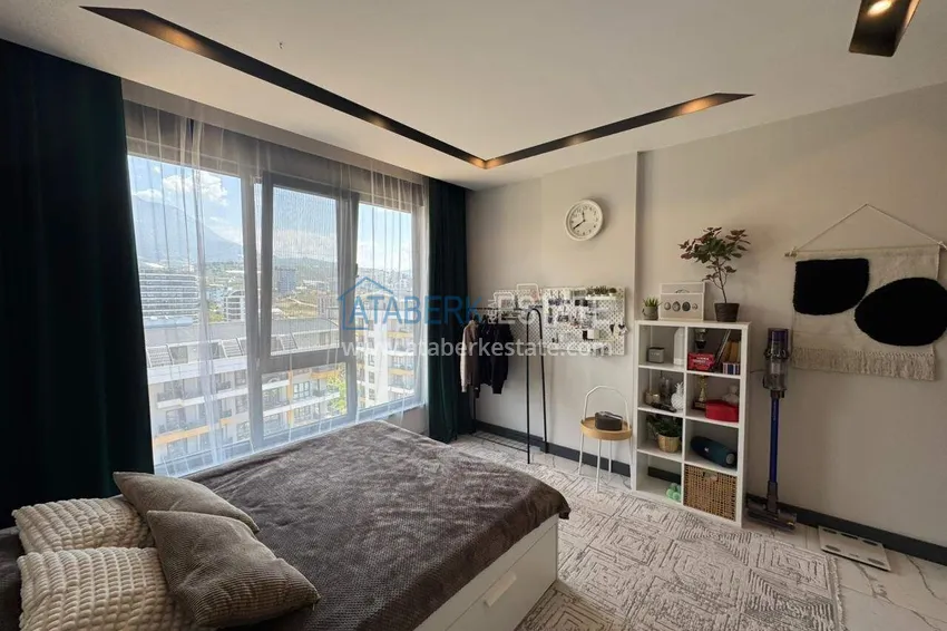 Kupuj  Panoramiczny dwupoziomowy penthouse z oryginalnym wnętrzem w centrum Mahmutlar, sobotni rynek 40 