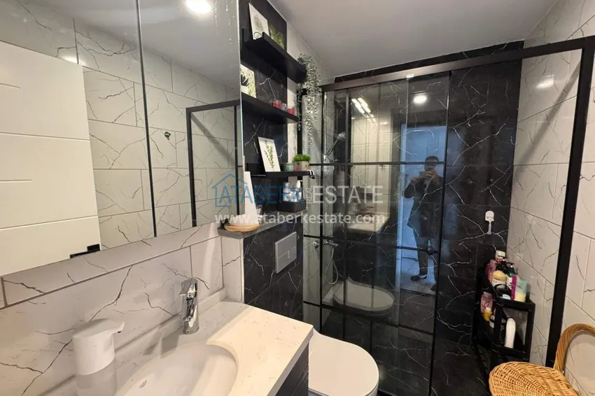 Kupuj  Panoramiczny dwupoziomowy penthouse z oryginalnym wnętrzem w centrum Mahmutlar, sobotni rynek 42 