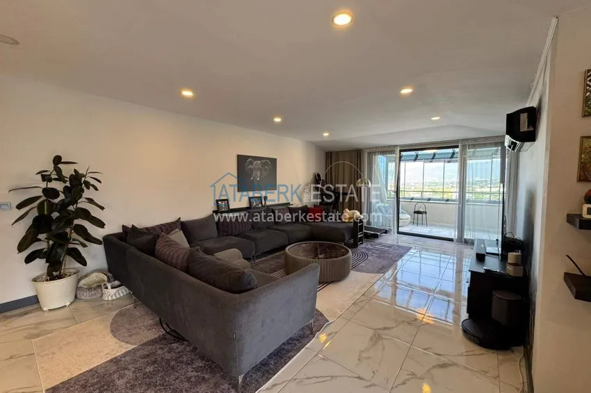 Kupuj  Panoramiczny dwupoziomowy penthouse z oryginalnym wnętrzem w centrum Mahmutlar, sobotni rynek 7 