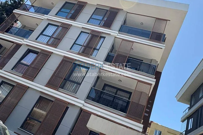 Dwupoziomowy penthouse 3+1 w centrum Alanyi, plaża Kleopatra - umeblowany, odpowiedni na zezwolenie na pobyt 2 