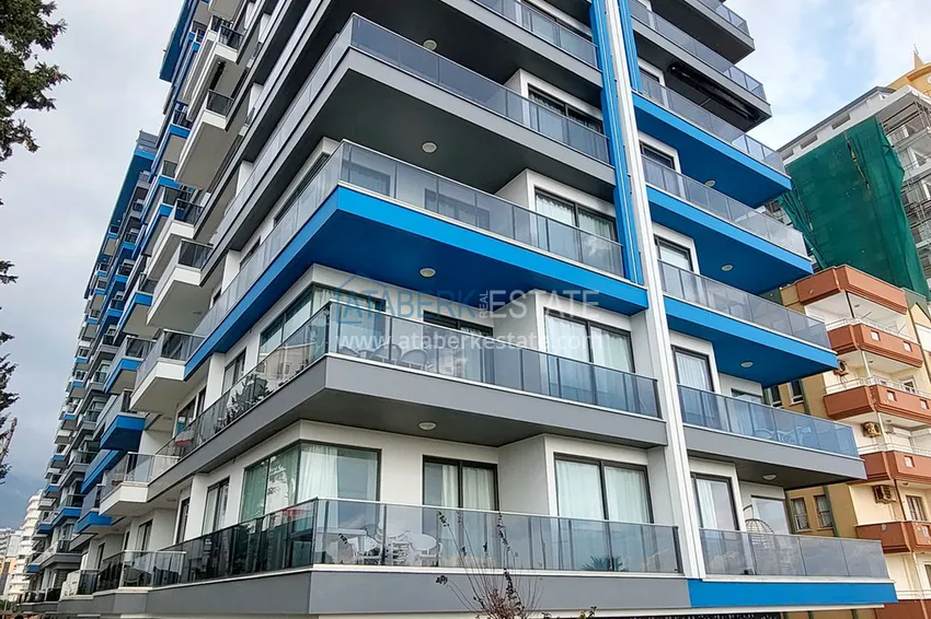 Apartament 2+1 przy plaży w Mahmutlar — meble, bezpośredni widok na morze  4 
