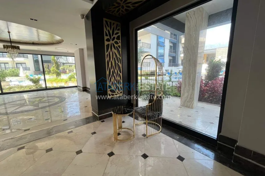 Dwupoziomowy penthouse 2+1 w Mahmutlar — meble, widok na morze i góry, kompleks z obsługą hotelową 15 