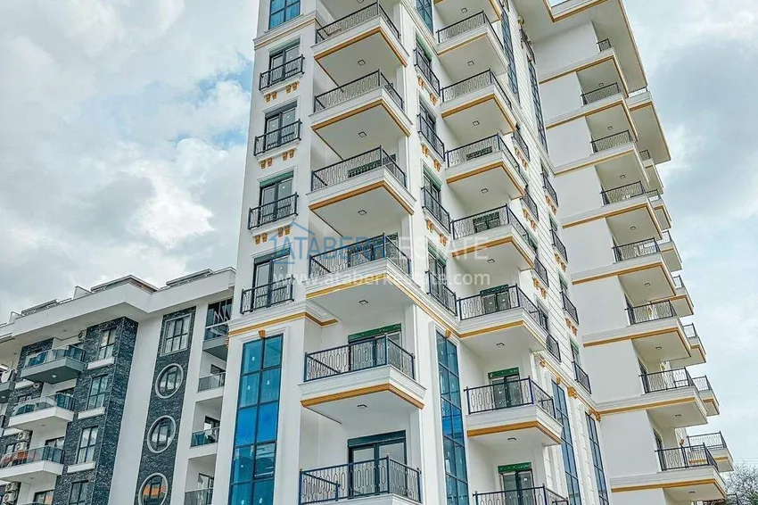 Gorąca oferta: 1+1 apartament w Mahmutlar - strona południowa, centrum dzielnicy 9 