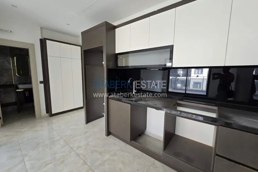 Kupuj  Dwa apartamenty 1+1 w centrum Alanyi, plaża Kleopatra - piękne wykończenie, nowoczesny kompleks 13 