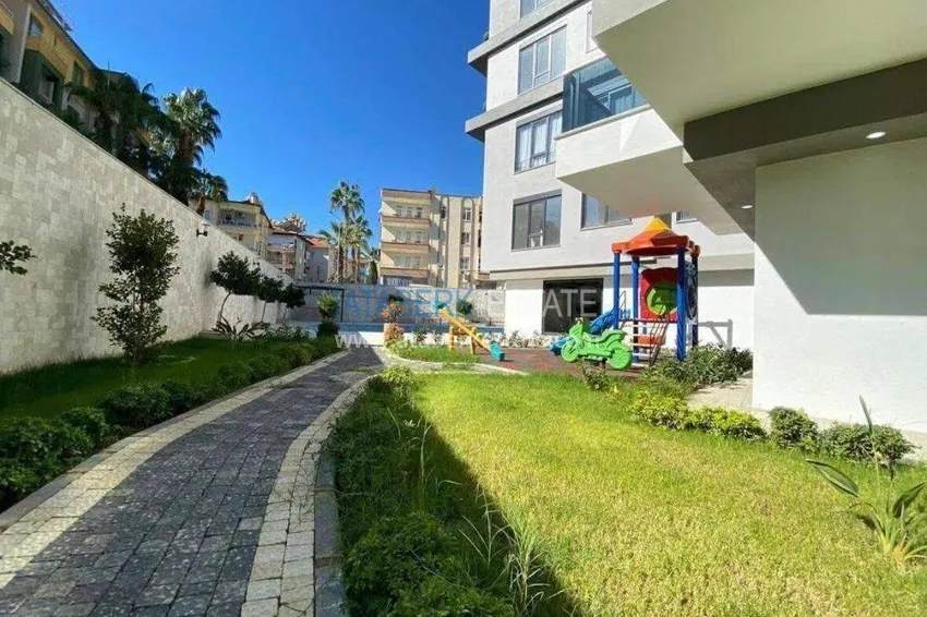 Mieszkanie 2+1 w centrum Alanyi - meble, oddzielna kuchnia  10 
