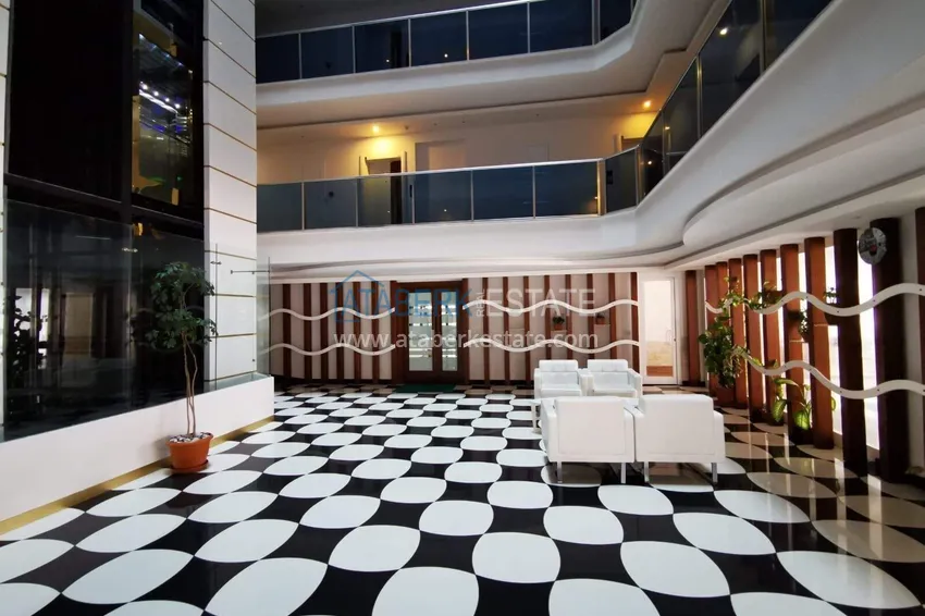 2+1 mieszkanie 140 m2 w Mahmutlar — meble, przeszklony balkon, kompleks premium 15 