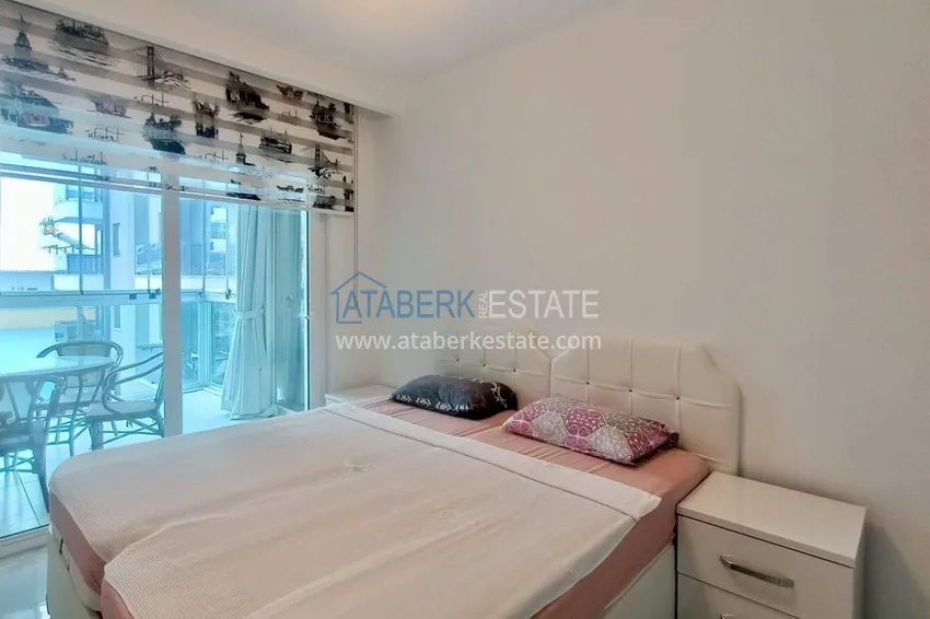 Kupuj  2+1 mieszkanie 140 m2 w Mahmutlar — meble, przeszklony balkon, kompleks premium 9 