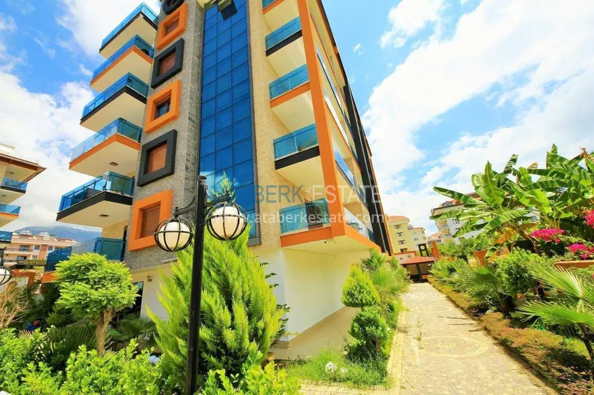 Przestronny apartament 1+1 w Kestel — 75 m2 umeblowany, 150 metrów od morza 10 
