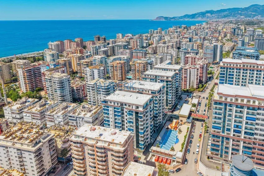 1+1 panoramiczny apartament w centrum Mahmutlar - luksusowe meble, morze w odległości spaceru 1 