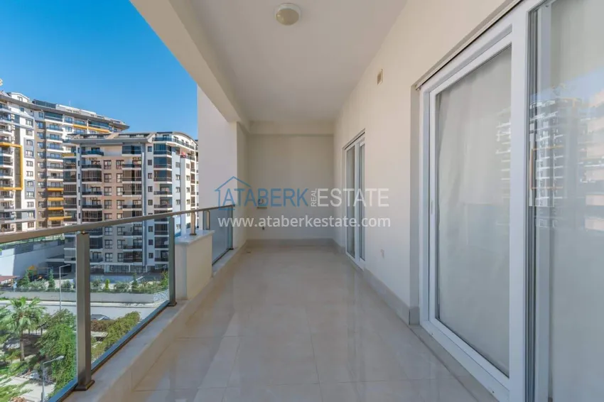 Kupuj  1+1 panoramiczny apartament w centrum Mahmutlar - luksusowe meble, morze w odległości spaceru 15 