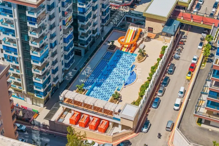 1+1 panoramiczny apartament w centrum Mahmutlar - luksusowe meble, morze w odległości spaceru 6 