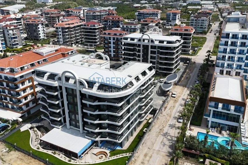Nowy kompleks mieszkaniowy premium w dzielnicy Alanya - Kestel, pierwsza linia brzegowa 8 