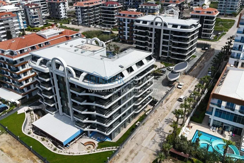 Nowy kompleks mieszkaniowy premium w dzielnicy Alanya - Kestel, pierwsza linia brzegowa 9 