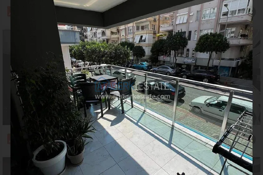 Kupuj  Nieruchomość w centrum Alanya - apartament 2+1 150 metrów od morza, plaża Keykubat 10 
