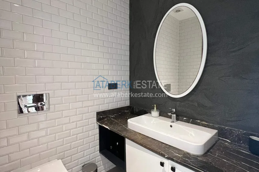 Kupuj  Nieruchomość w centrum Alanyi - apartament 1+1 w luksusowej rezydencji, plaża Kleopatra 10 