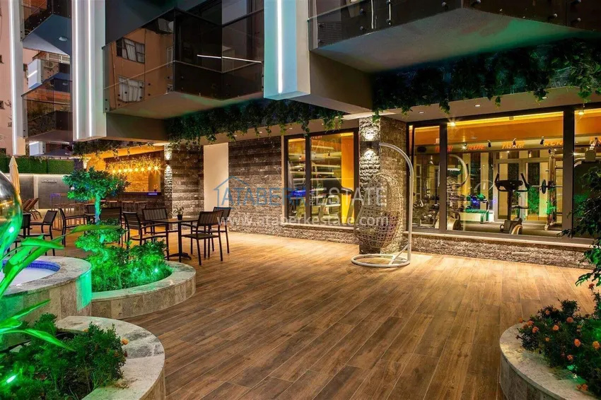 Nieruchomość w centrum Alanyi - apartament 1+1 w luksusowej rezydencji, plaża Kleopatra 16 