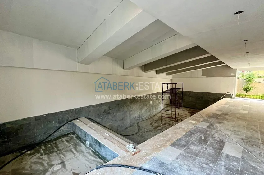 Nieruchomość w centrum Alanyi - apartament 1+1 z widokiem na fortecę i morze w pobliżu plaży Kleopatra 19 