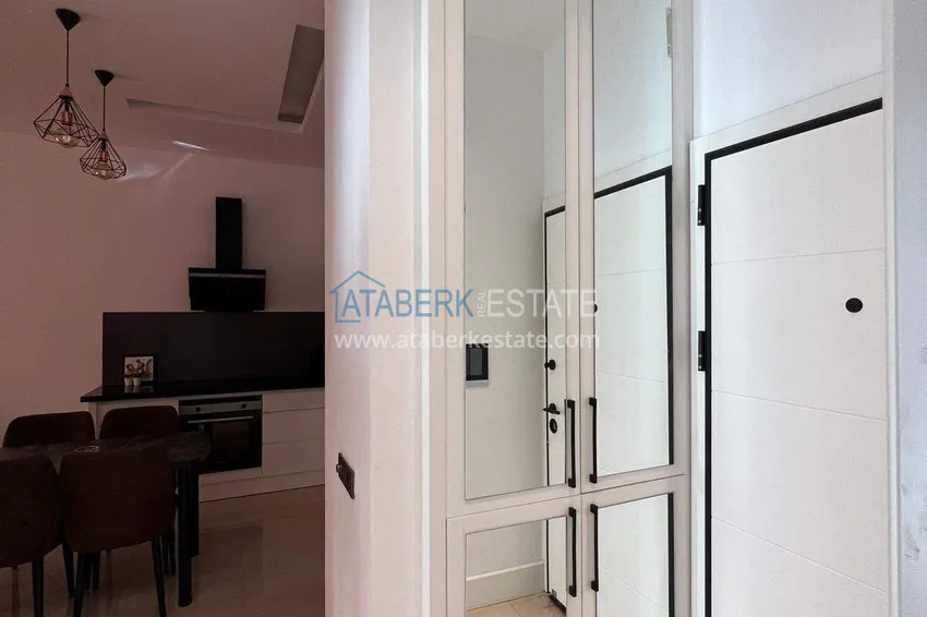 Kupuj  Nieruchomość w centrum Alanyi - apartament 1+1 w luksusowej rezydencji, plaża Kleopatra 1 