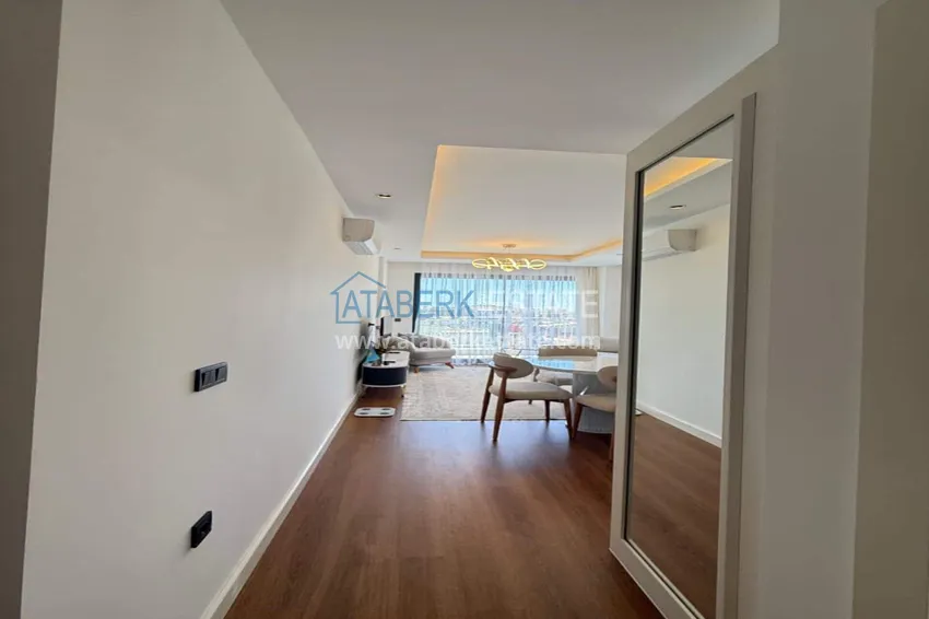 Kupuj  Nieruchomość w centrum Alanyi - apartament 1+1 z widokiem na fortecę i morze w pobliżu plaży Kleopatra 3 
