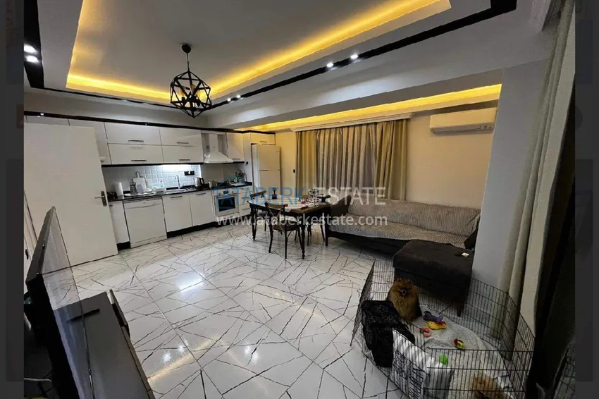 Kupuj  Nieruchomość w centrum Alanya - apartament 2+1 150 metrów od morza, plaża Keykubat 3 
