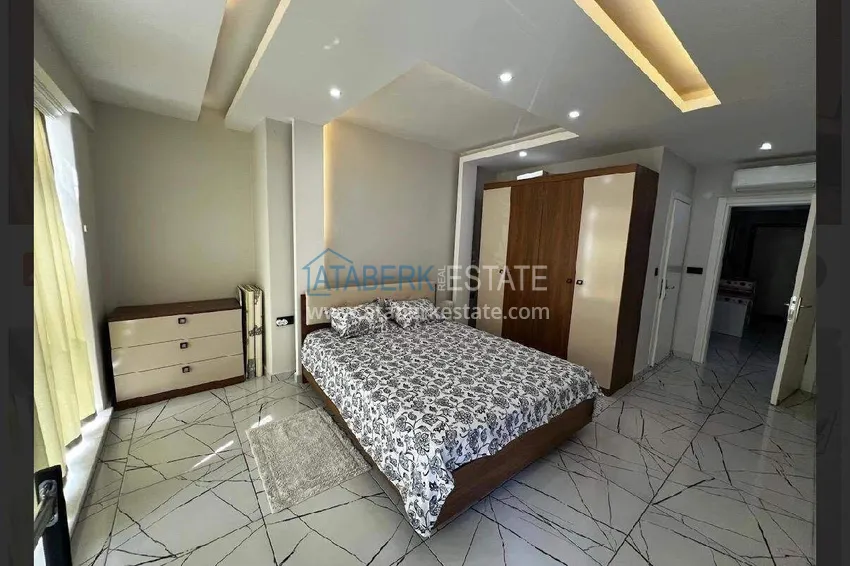 Kupuj  Nieruchomość w centrum Alanya - apartament 2+1 150 metrów od morza, plaża Keykubat 4 