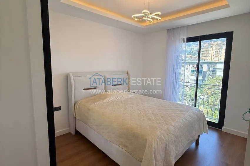 Kupuj  Nieruchomość w centrum Alanyi - apartament 1+1 z widokiem na fortecę i morze w pobliżu plaży Kleopatra 8 