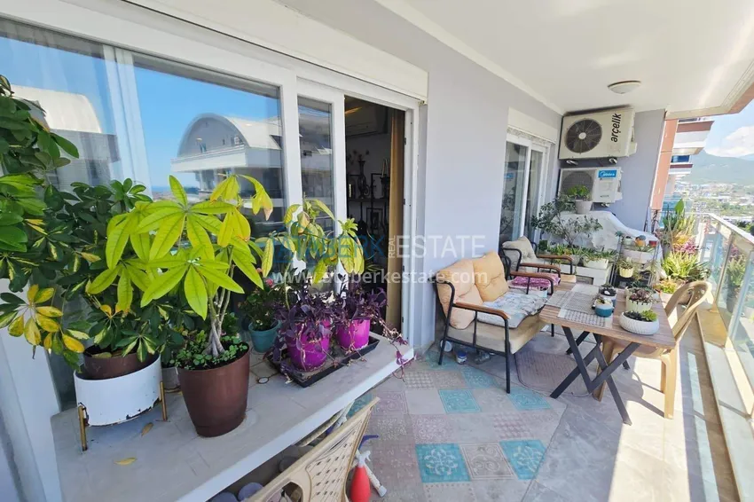 Kupuj  Apartament 1+1 w Alanyi z widokiem na morze — meble, prestiżowy kompleks, dzielnica Oba 11 