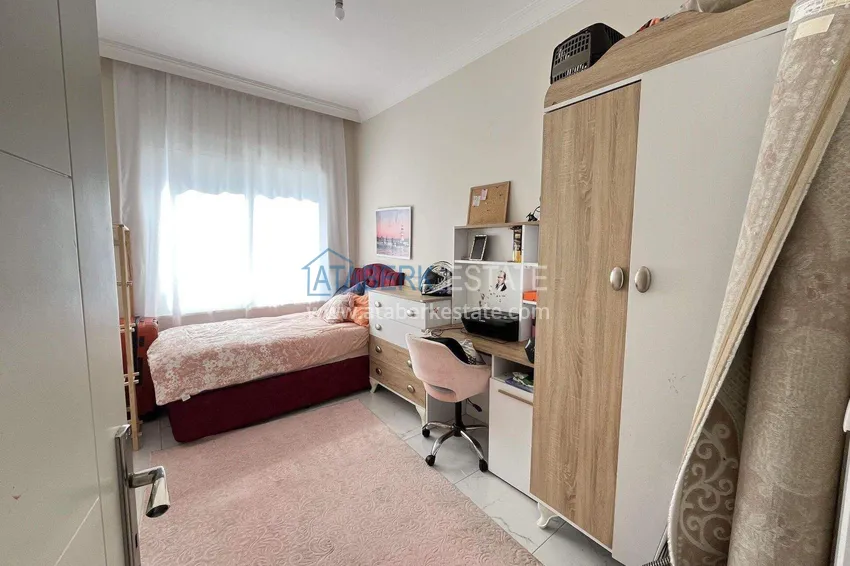 Kupuj  Mieszkanie 2+1 w Alanyi na zezwolenie na pobyt i obywatelstwo - meble, przeszklony balkon, dzielnica Oba 11 