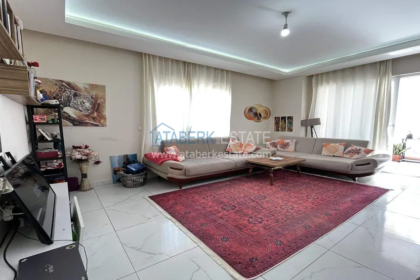 Kupuj  Mieszkanie 2+1 w Alanyi na zezwolenie na pobyt i obywatelstwo - meble, przeszklony balkon, dzielnica Oba 3 