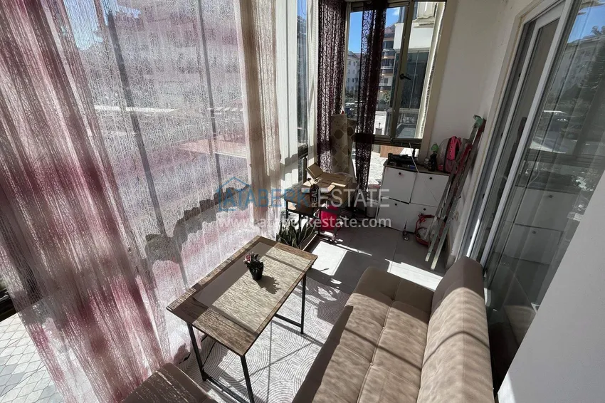 Kupuj  Mieszkanie 2+1 w Alanyi na zezwolenie na pobyt i obywatelstwo - meble, przeszklony balkon, dzielnica Oba 7 