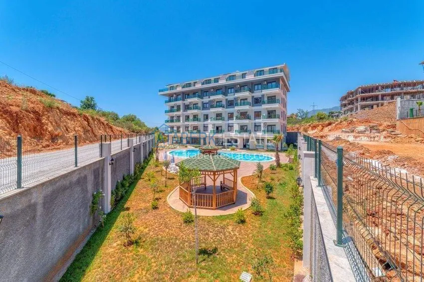 1+1 umeblowane mieszkanie w Alanya, dzielnica Oba   8 