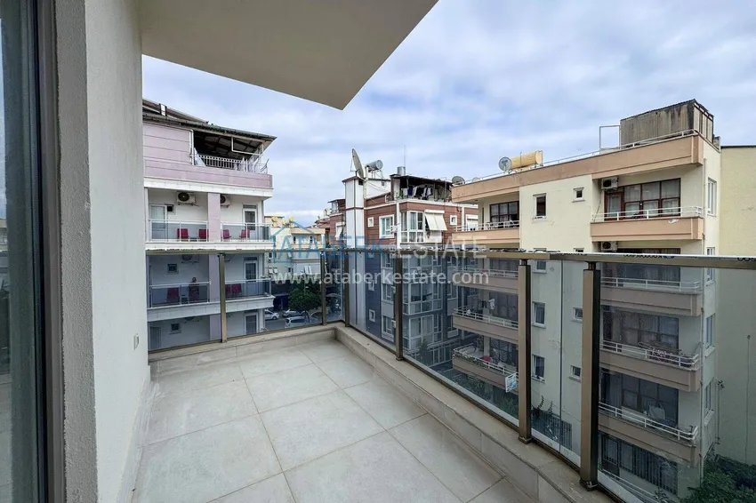 Kupuj  Apartament w centrum Alanyi na zezwolenie na pobyt i obywatelstwo - 1+1 100 metrów od plaży Keykubat 13 