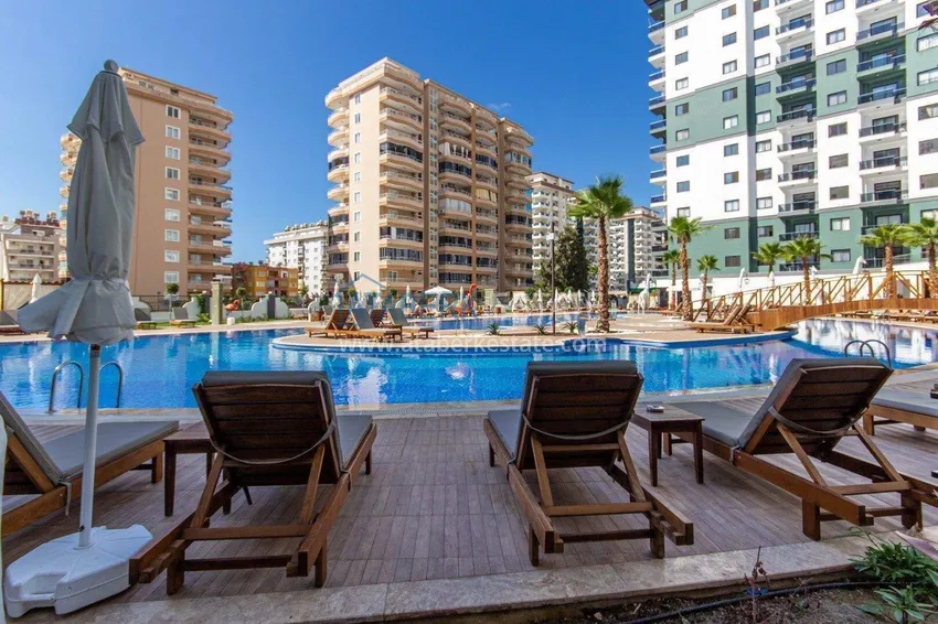 Apartament 1+1 w Alanya, dzielnica Mahmutlar — meble, widok na góry 22 