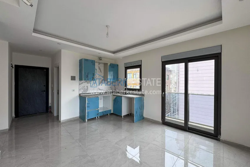 Kupuj  Apartament w centrum Alanyi na zezwolenie na pobyt i obywatelstwo - 1+1 100 metrów od plaży Keykubat 3 