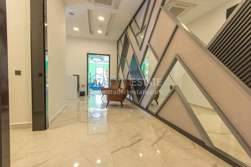 Apartament 1+1 w Alanya, dzielnica Mahmutlar — meble, widok na góry 38 