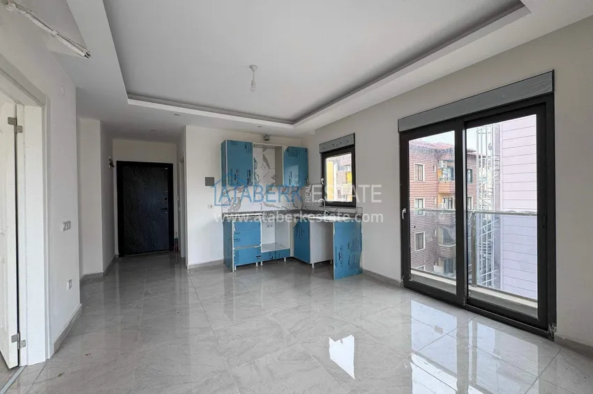 Kupuj  Apartament w centrum Alanyi na zezwolenie na pobyt i obywatelstwo - 1+1 100 metrów od plaży Keykubat 4 
