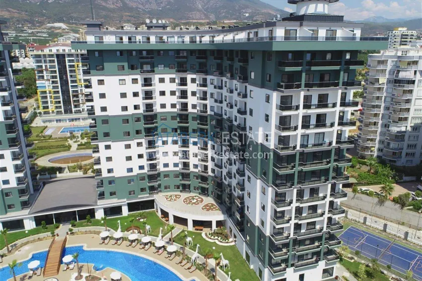 Apartament 1+1 w Alanya, dzielnica Mahmutlar — meble, widok na góry 7 