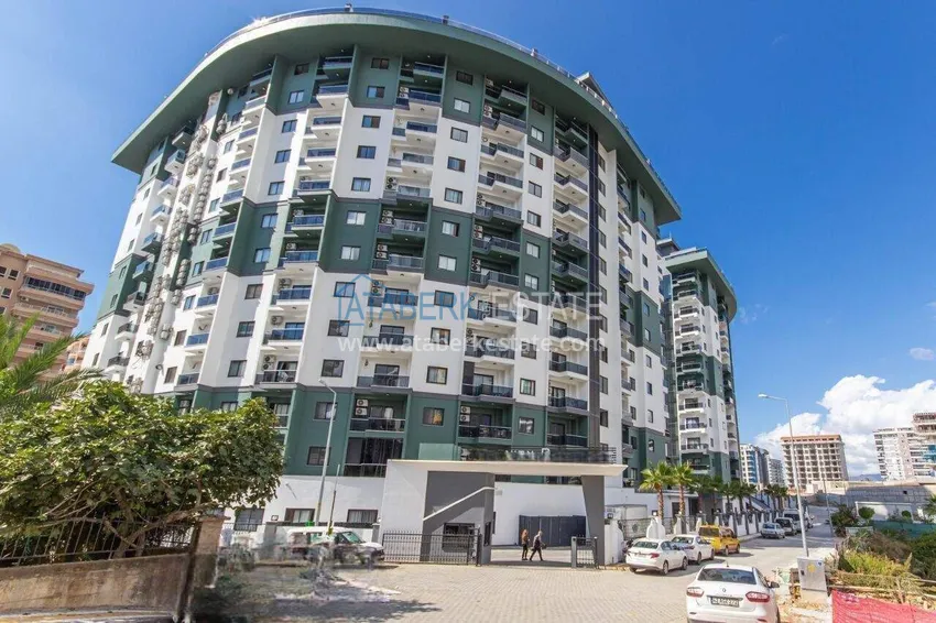 Apartament 1+1 w Alanya, dzielnica Mahmutlar — meble, widok na góry 9 